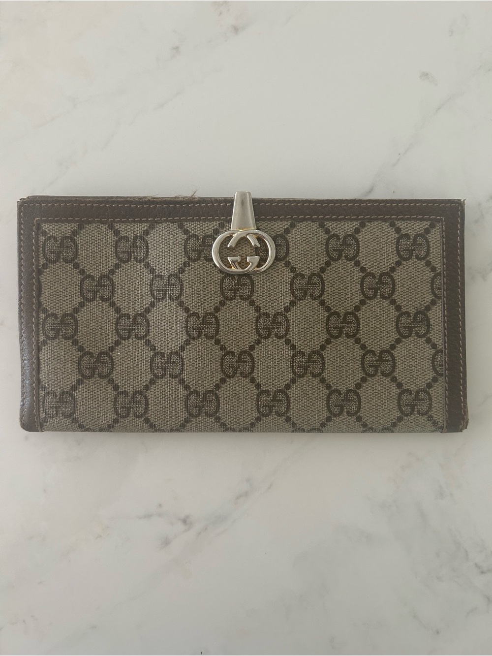 Gucci Beige Brown vintage Wallet with Double G clasp